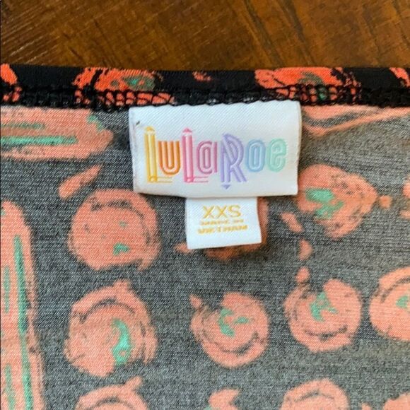 Lularoe shirt - size xxs - excellent condition - Picture 3 of 6